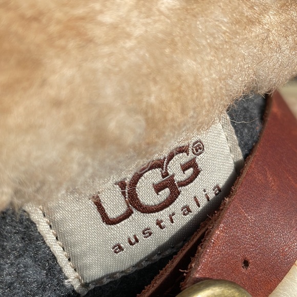 UGG Lilyan Boots - Picture 14 of 15